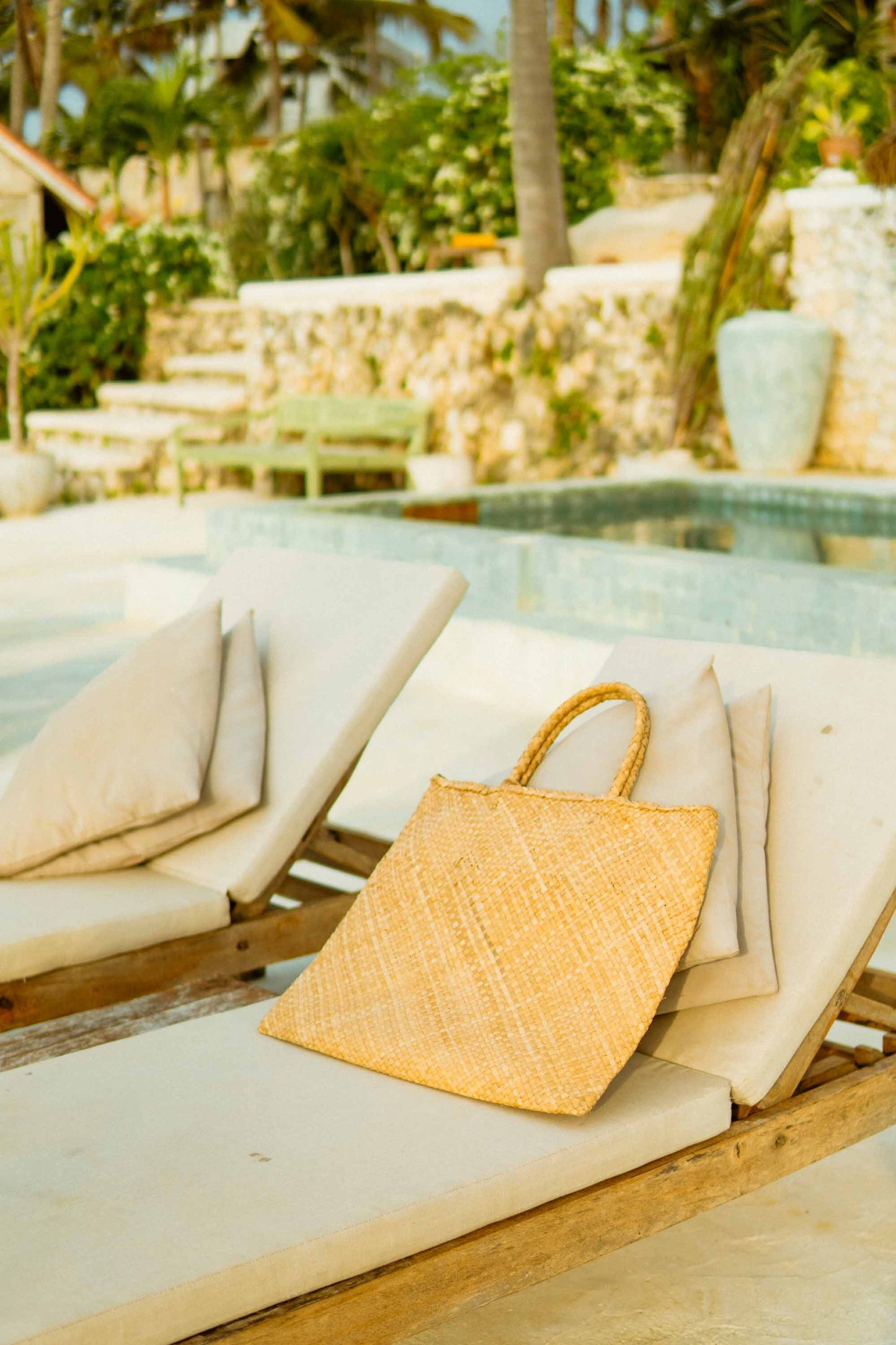 Big Palmyra Natural Pan Bag