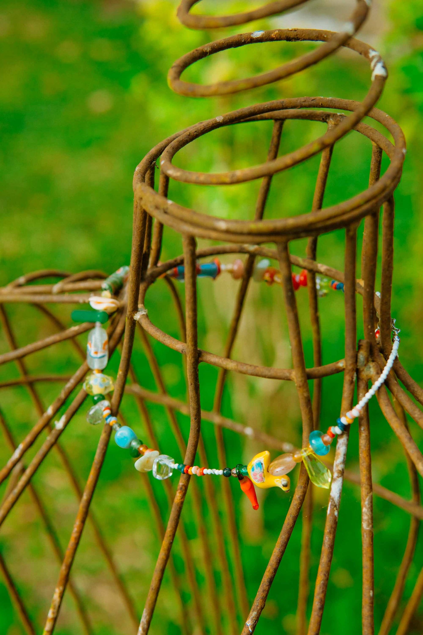 Peaceful Bird Choker