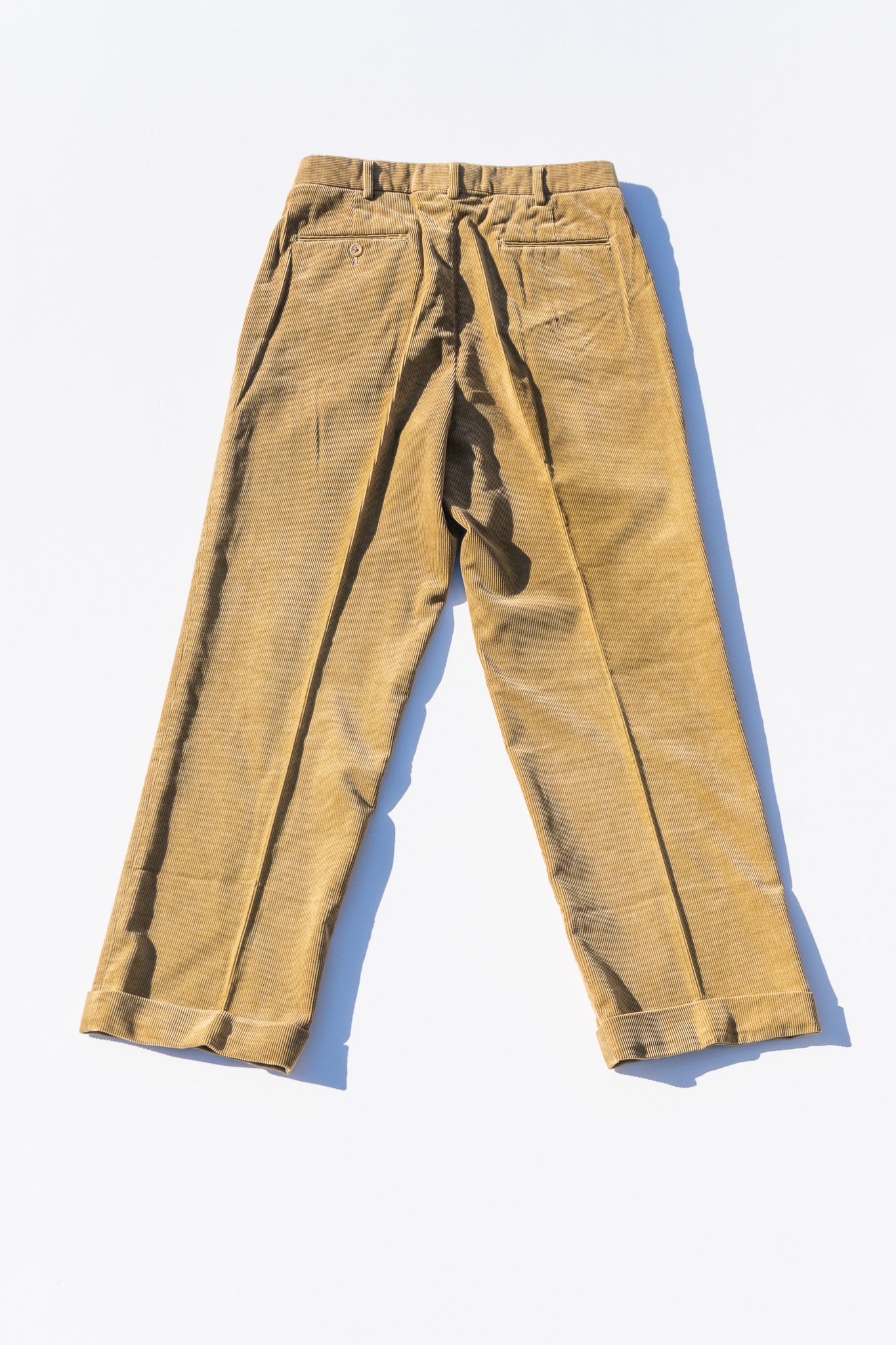 "A•H" Corduroy Center press Pants