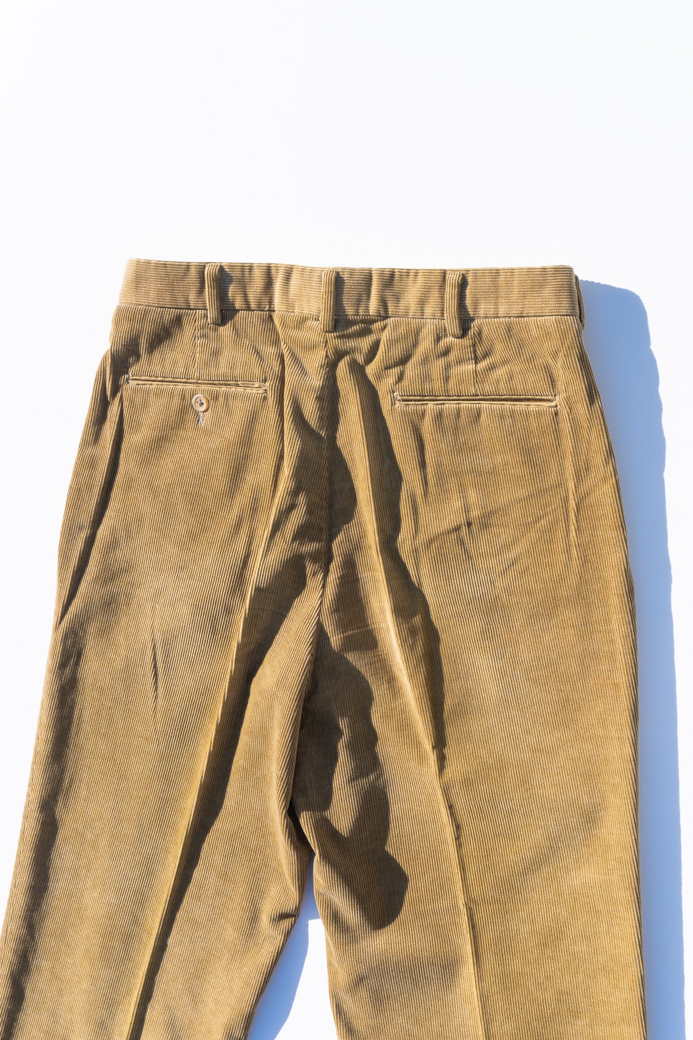 "A•H" Corduroy Center press Pants