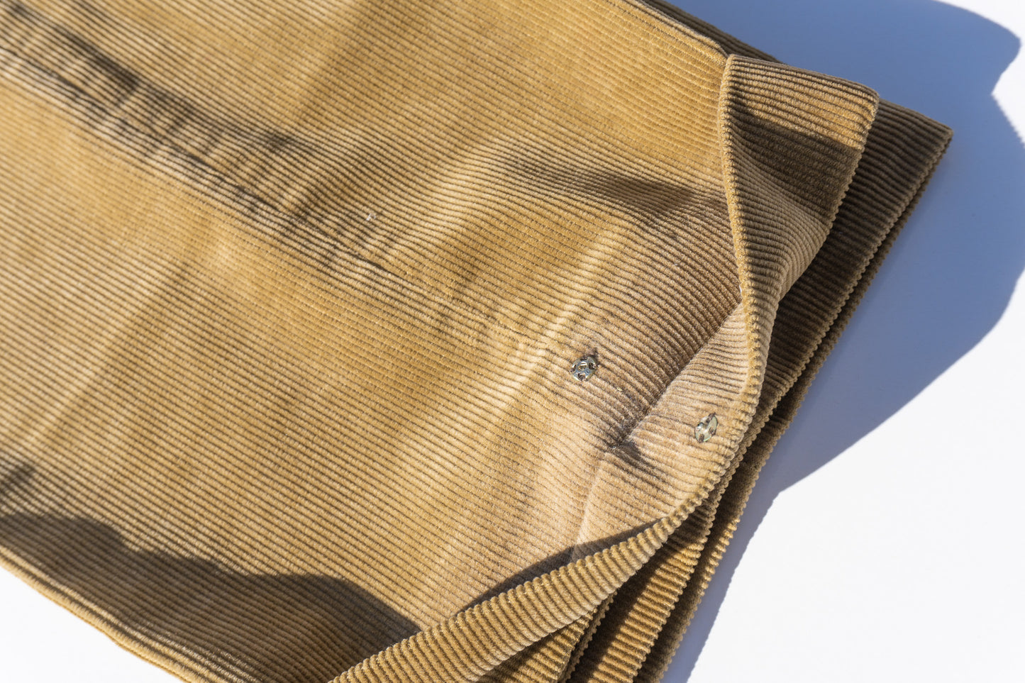 "A•H" Corduroy Center press Pants