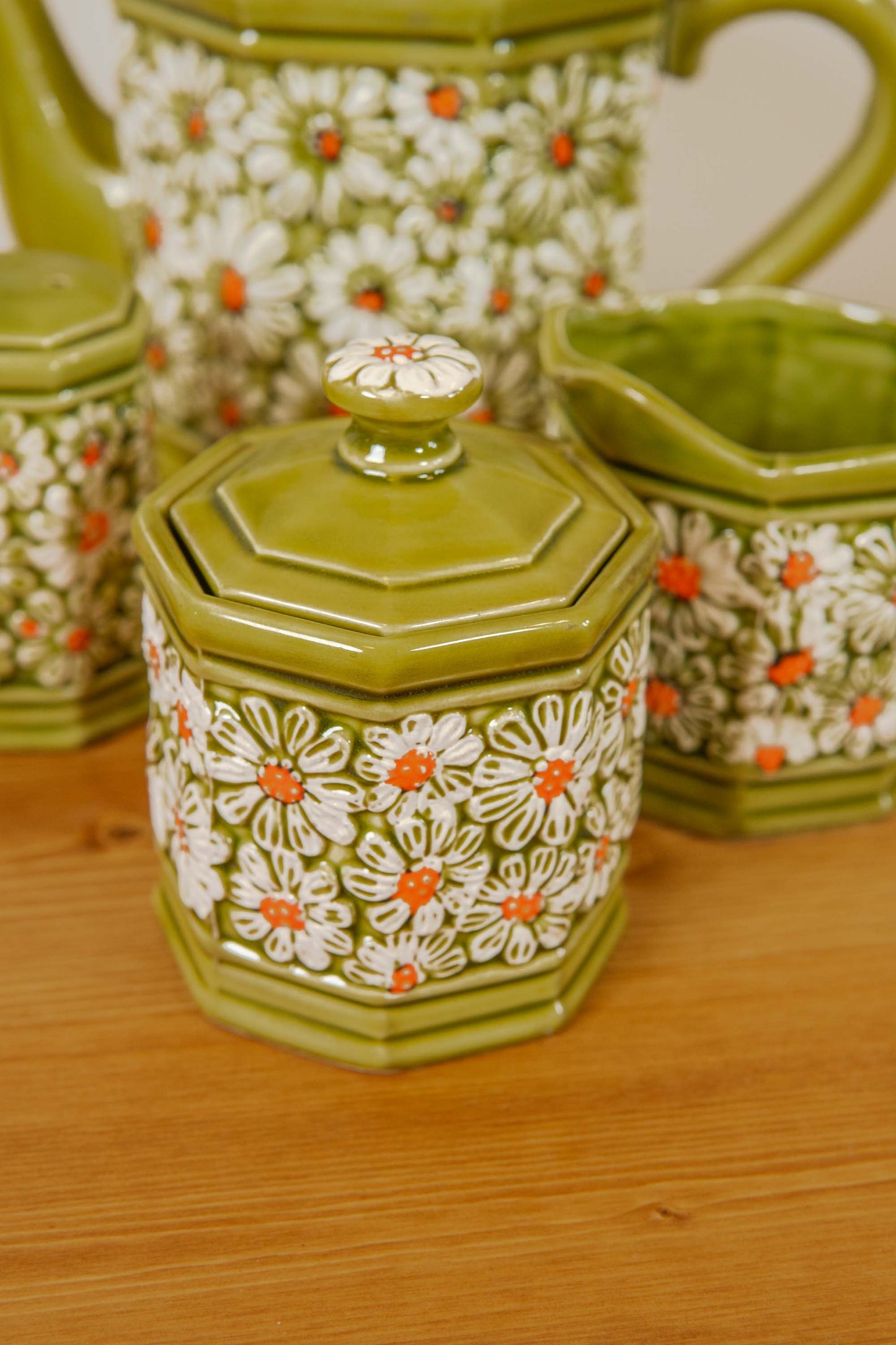 60-70s Avocado Green Daisy Kitchen set