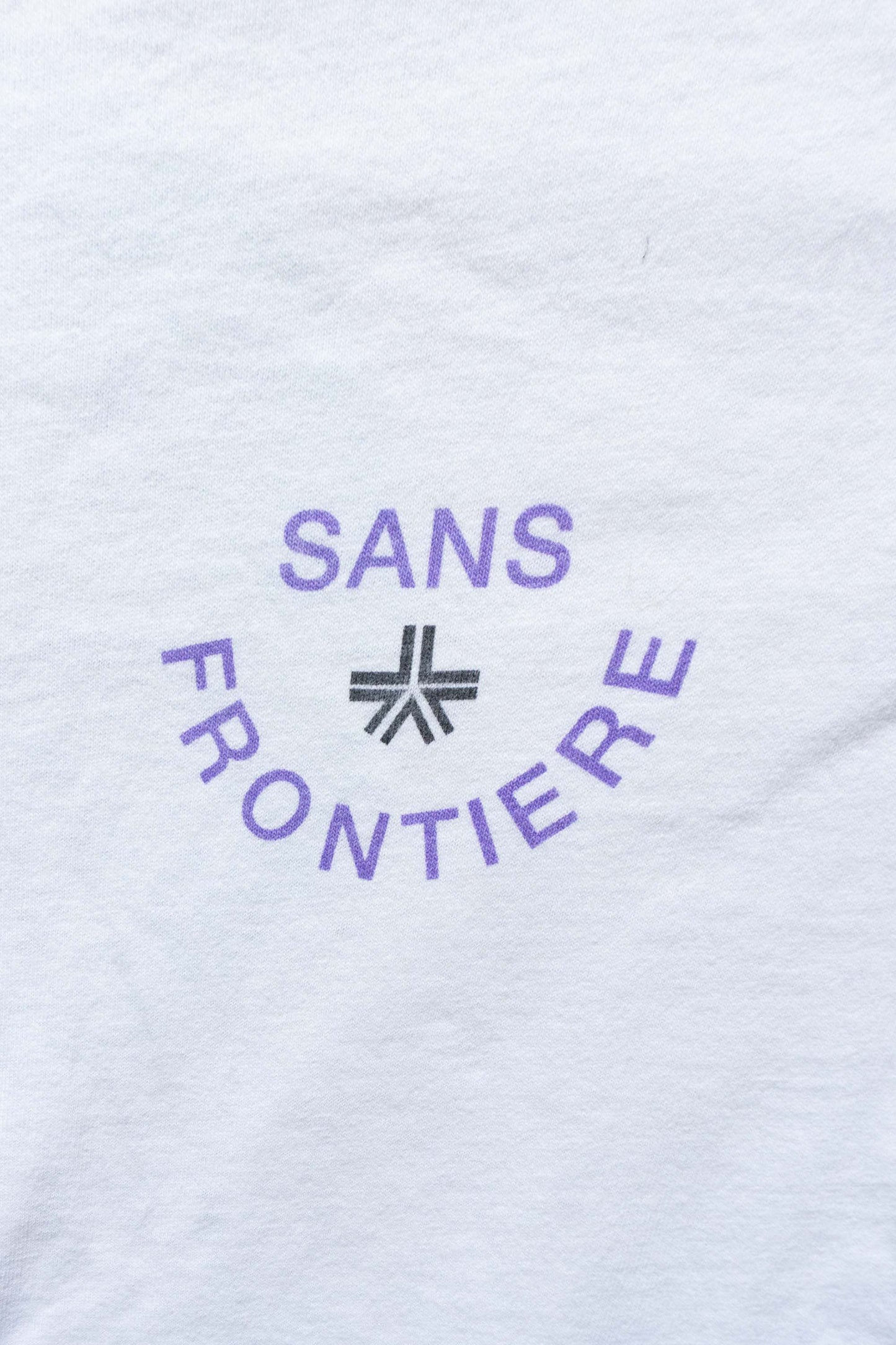 90s  White "SANS FRONTIERE" T-Shirts